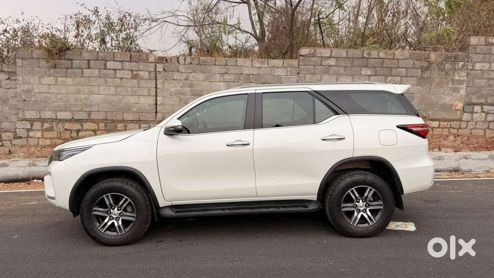 Toyota Fortuner 2022 At 2wd Petrol  29k Km  Genuine Suv