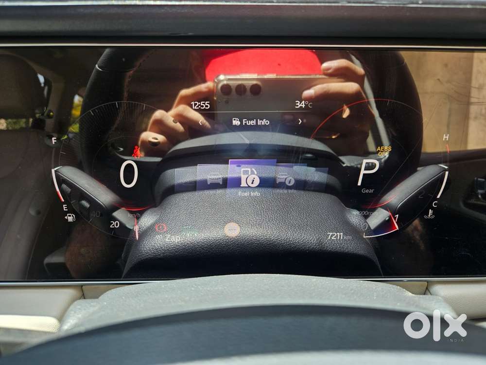 Mahindra Xuv700 2.2 Ax 7 Diesel At Luxury Pack Str, 2025