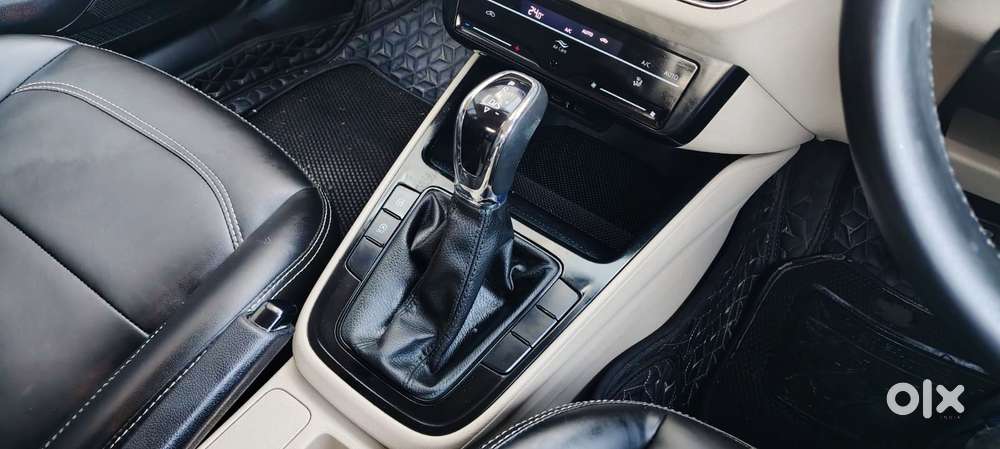 Skoda Slavia Ambition 1.5l Tsi Dsg, 2024, Petrol