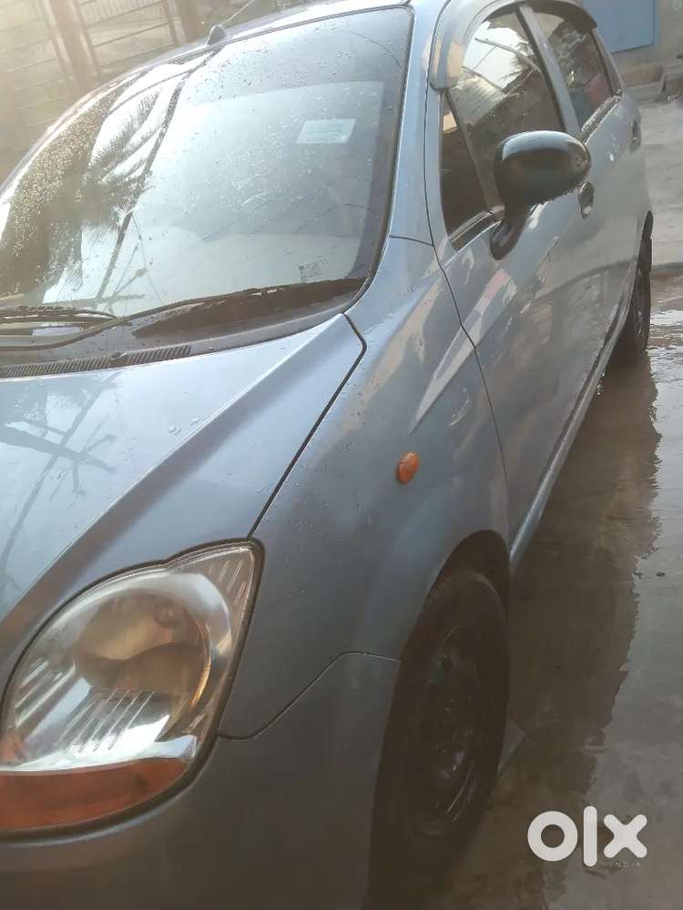गाडी कंडिशन फुल आहे चारी टायर नवीन टाकले आहे