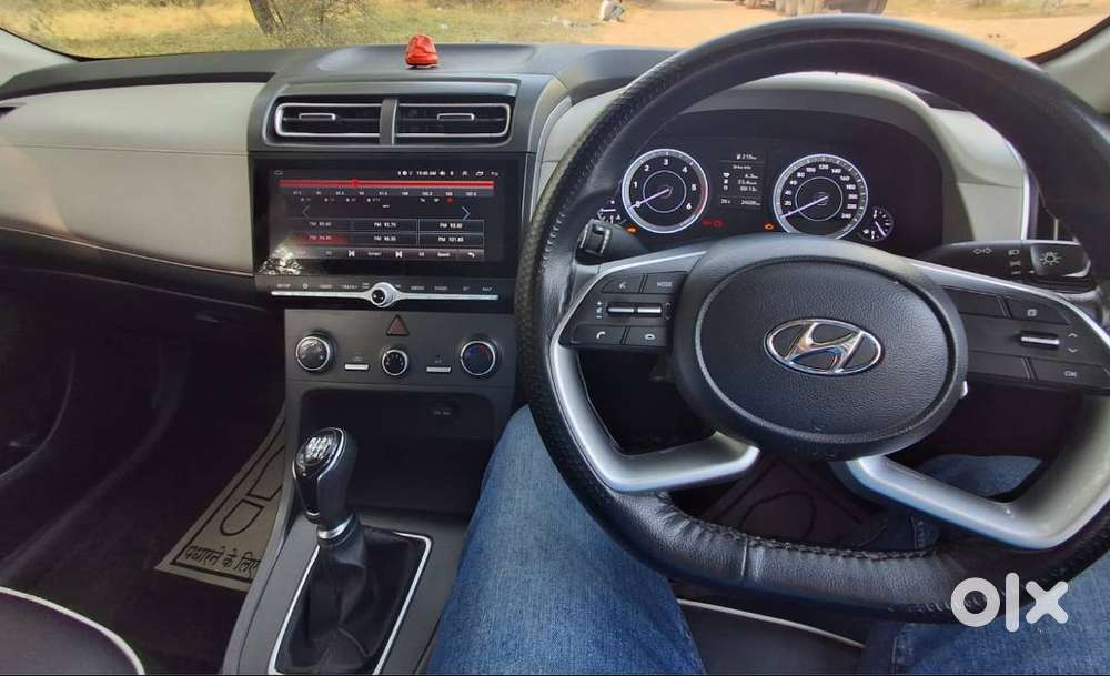 White Creta Diesel Jan2023 Model 24500kms 1st Owner