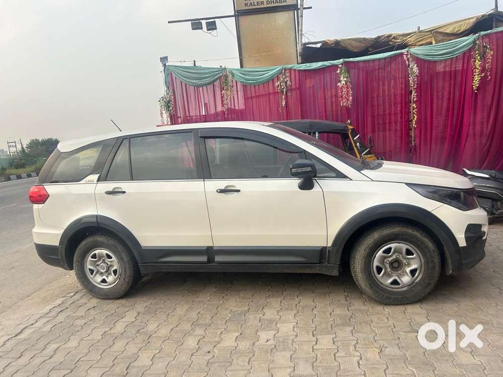 Tata Hexa 2.2 Xe 4x2 7 Str, 2017, Diesel