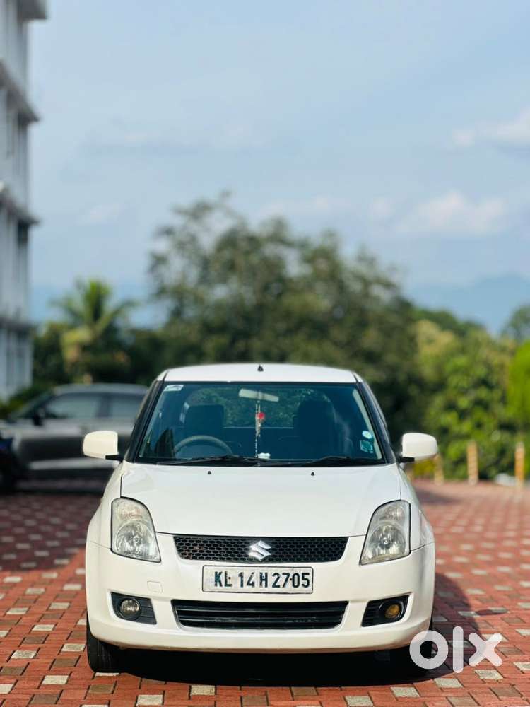 Maruti Suzuki Swift 1.2 Vxi (o), 2009, Petrol