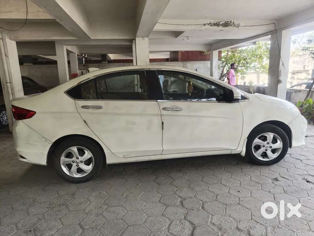 Honda City 2015 Petrol 69071 Km Driven.