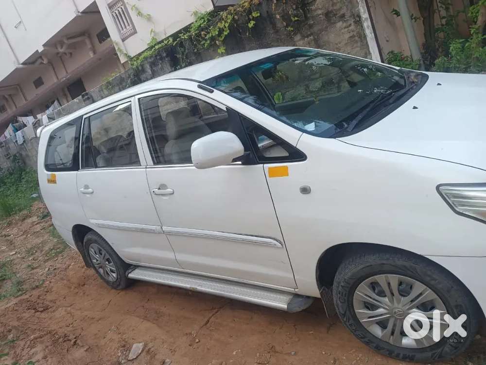 Toyota Innova Hycross 2013 Diesel