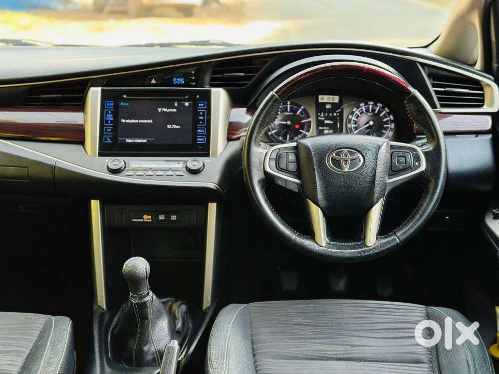 Toyota Innova Crysta 2.4 V 7 Str, 2016, Diesel