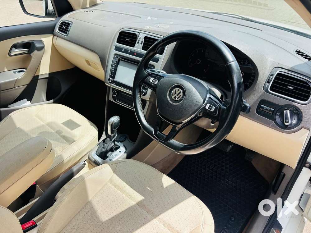 Volkswagen Vento Petrol Highline At, 2015, Petrol