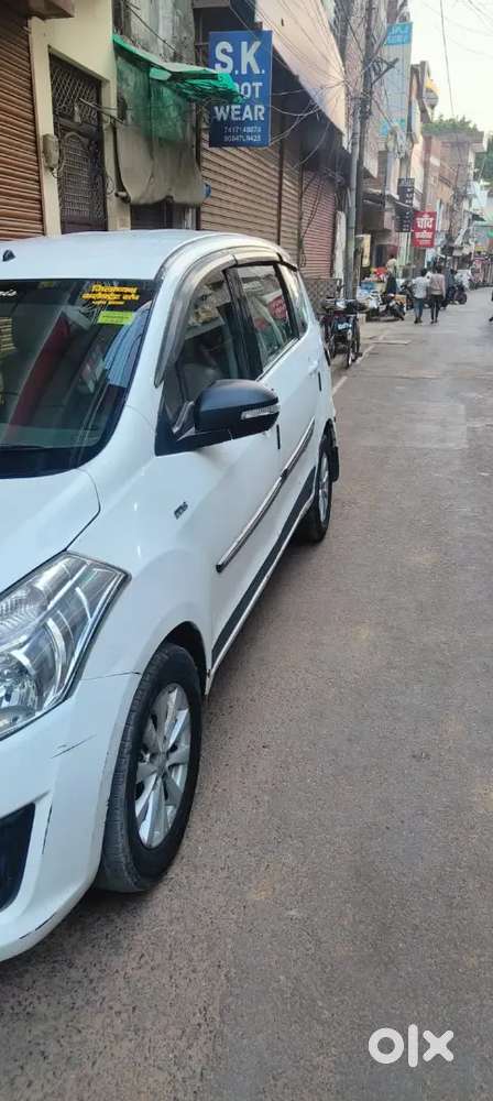 Maruti Suzuki Ertiga 2015 Diesel 130000 Km Driven