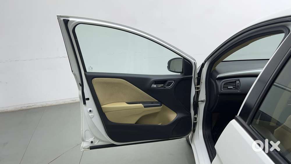 Honda City 1.5 V 4th Gen I-vtec Mt, 2022, Petrol