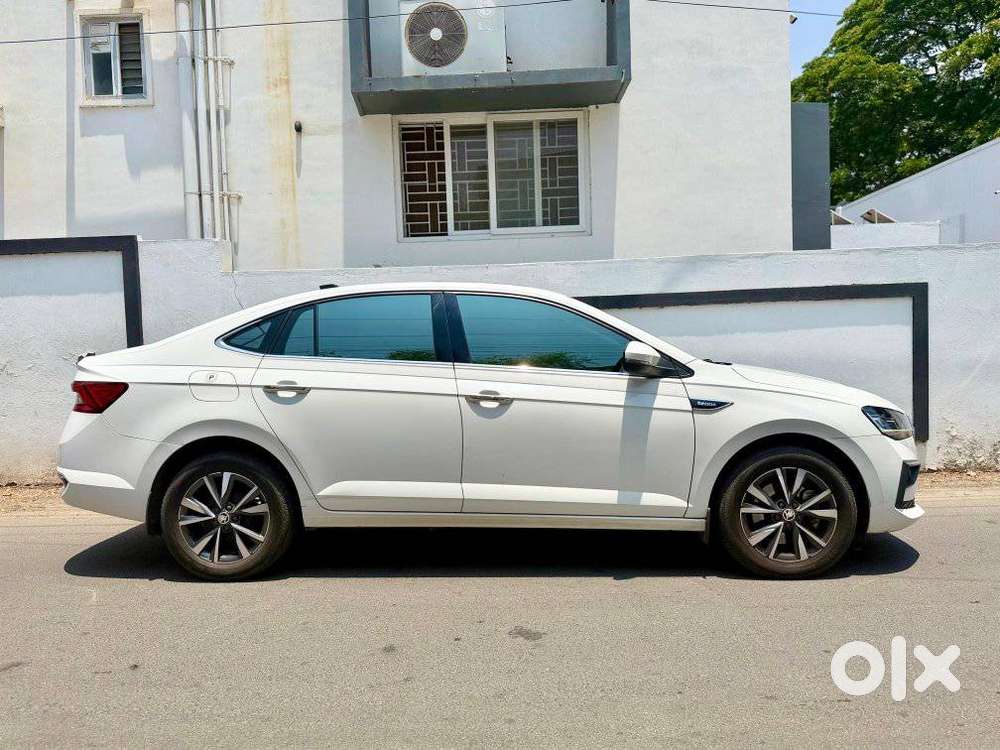 Skoda Slavia 1.5 Tsi Style At, 2023, Petrol