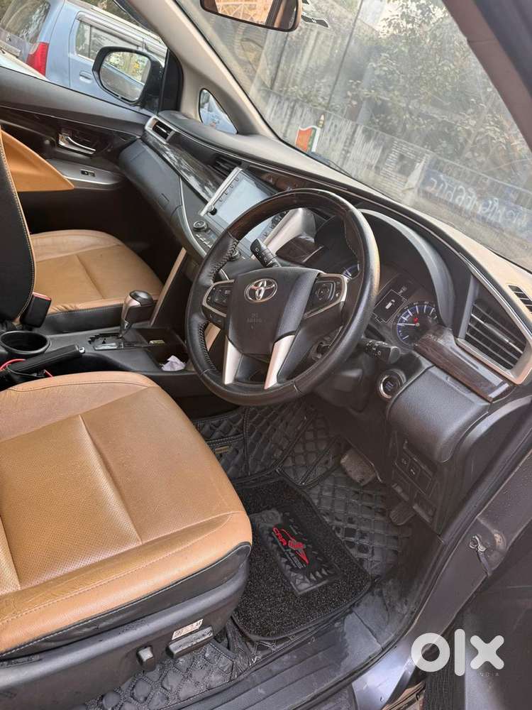 Toyota Innova Crysta 2022