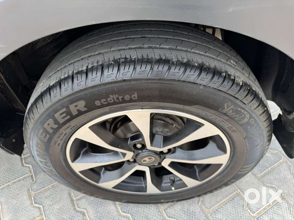 Tata Nexon 1.2 Revotron Xza Plus Premium Jet, 2020, Petrol