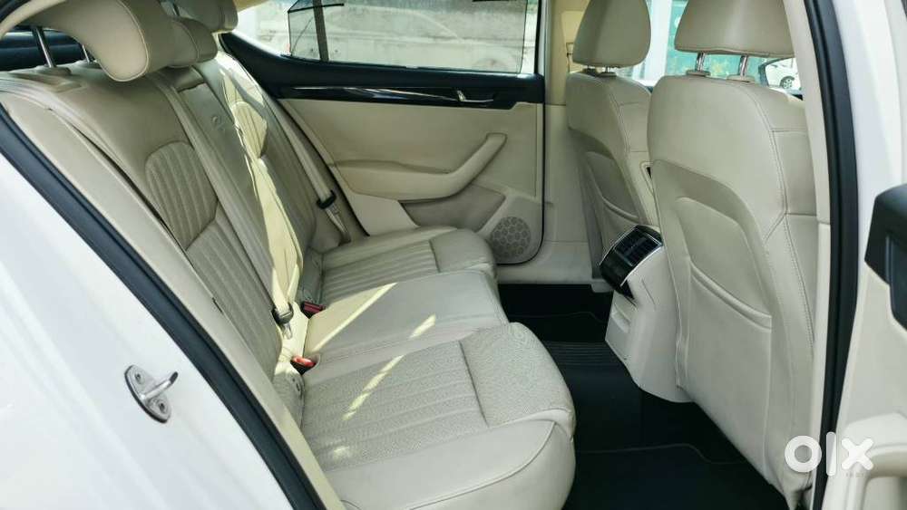 Skoda Superb Lk 1.8 Tsi At, 2016, Petrol