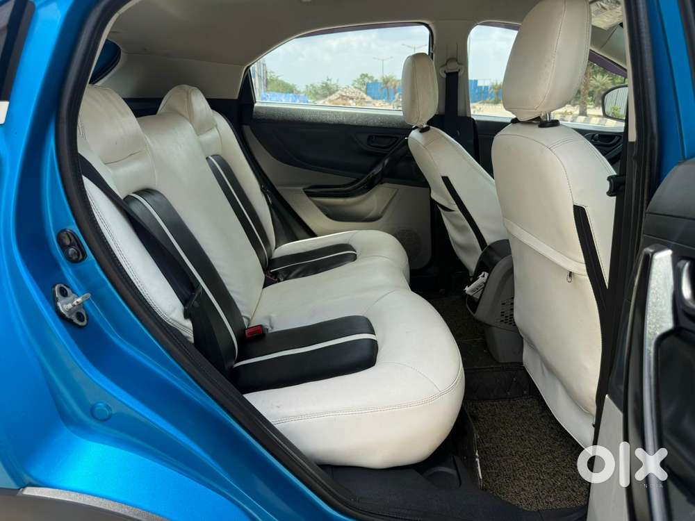 Tata Nexon 1.2 Revotron Xma Amt (s), 2019, Petrol