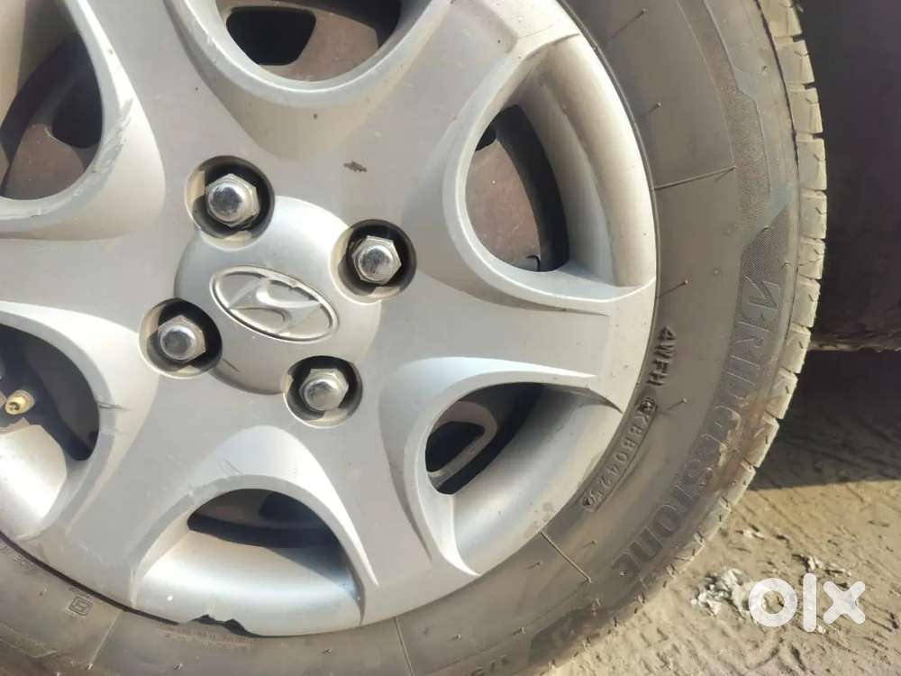 Hyundai Accent Petrol Cng