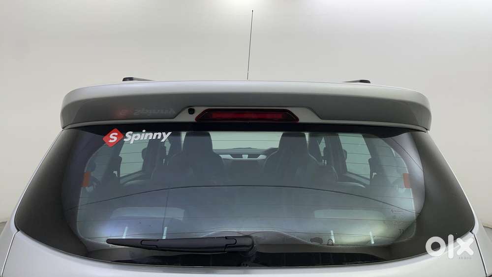 Renault Triber Rxz, 2023, Petrol