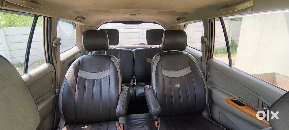 Toyota Innova Vx 2010 Diesel 7-seater