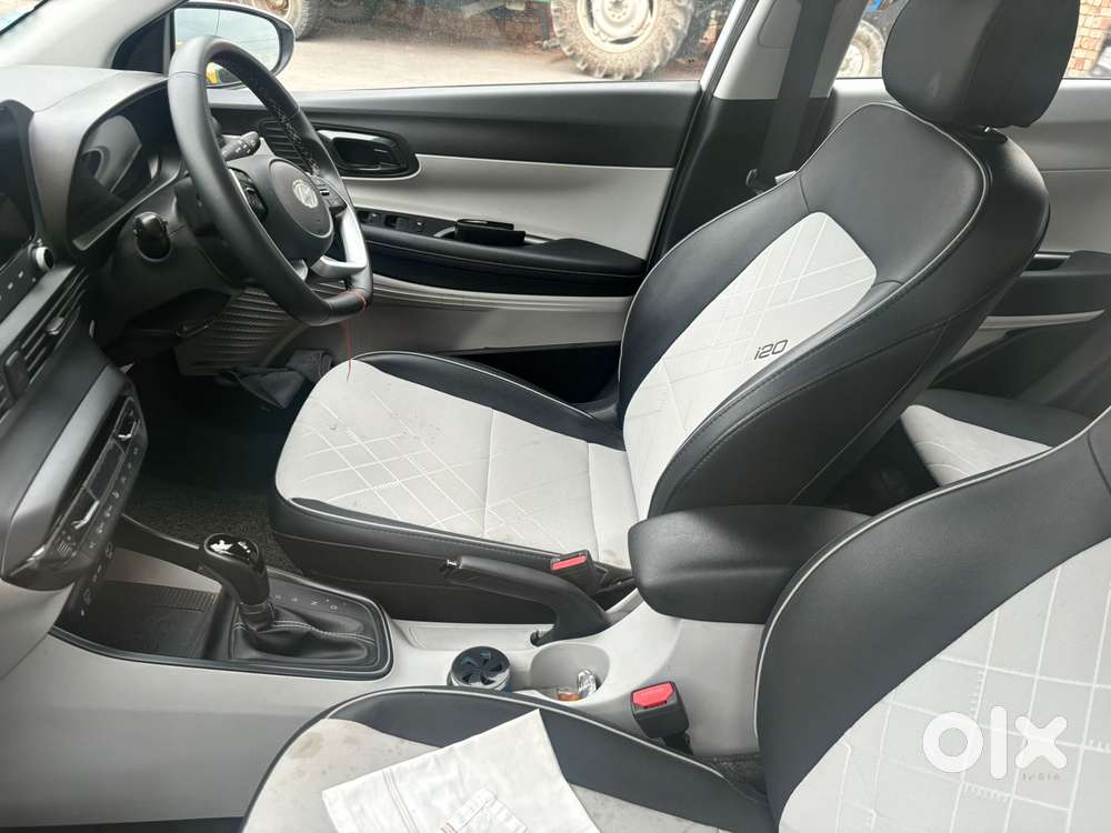 Hyundai I20 Asta (o) 1.2 Ivt, 2024, Petrol