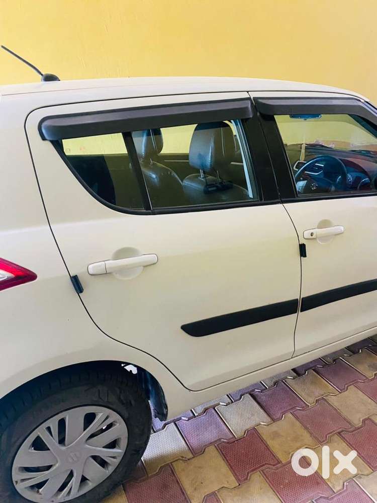 Maruti Suzuki Swift 2015 Petrol Well Maintained