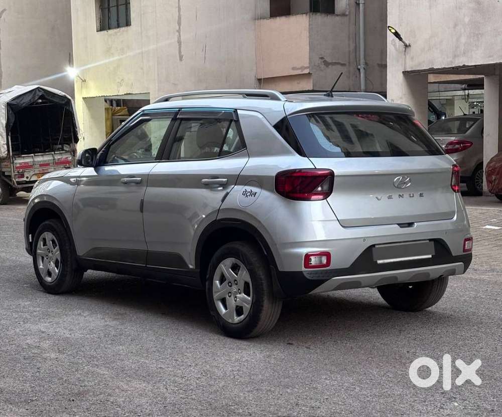 Hyundai Venue S 1.2 Petrol, 2021, Petrol