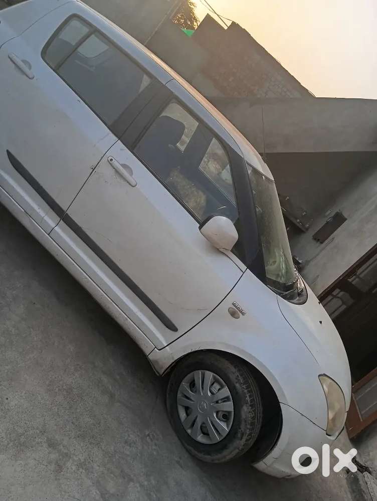 Maruti Suzuki Swift 2009 Diesel 100000 Km Driven