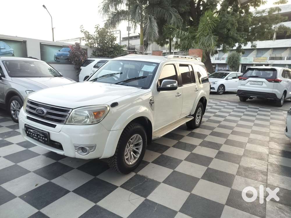 Ford Endeavour Titanium 2.2 4x2, 2013, Diesel