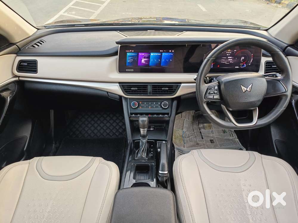 Mahindra Xuv700 2.2 Ax 5 Diesel At 7 Str, 2023, Diesel