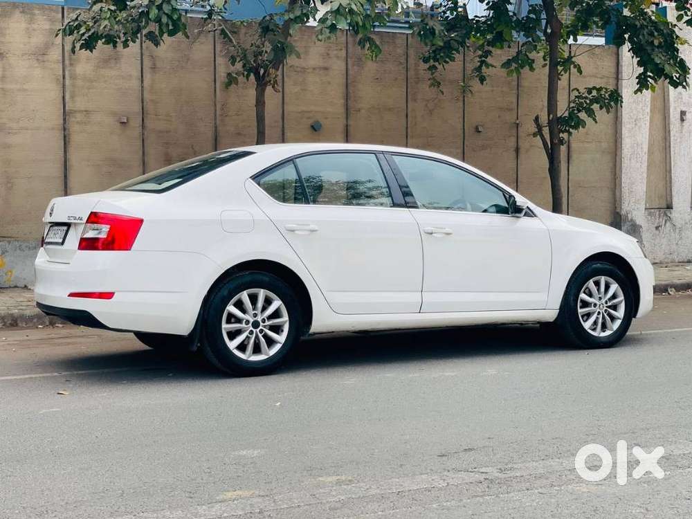 Skoda Octavia 2.0 Ambition Tdi Cr At, 2015, Diesel