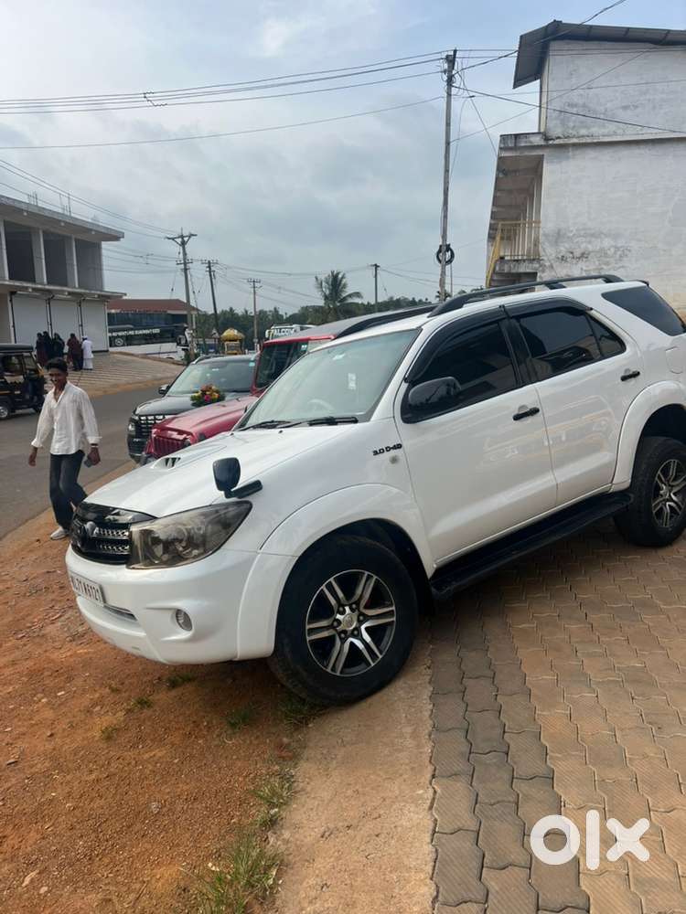 Toyota Fortuner Diesel Manual 2010