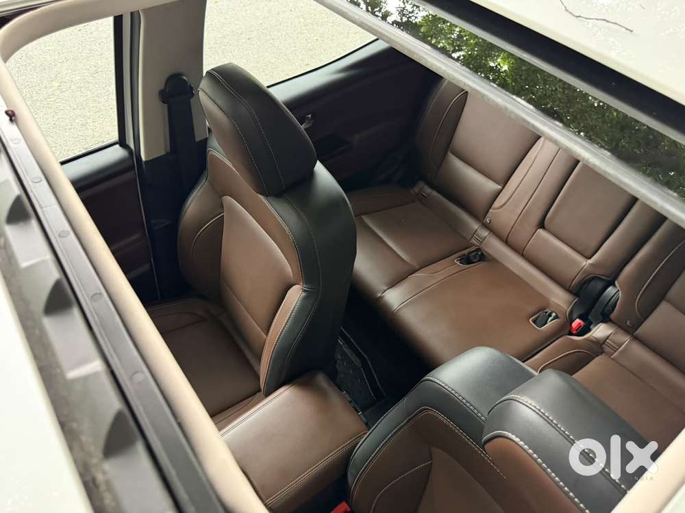 Mahindra Scorpio N Z8 Petrol At 7 Str, 2024, Petrol