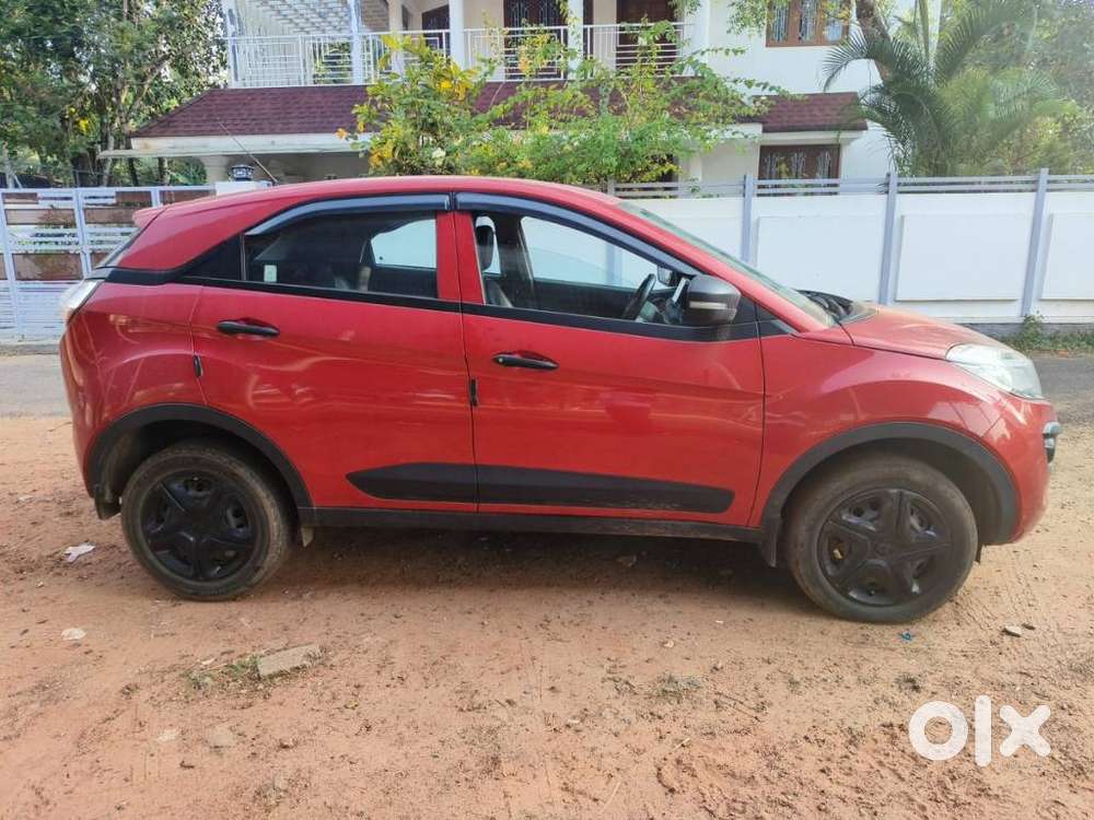 Tata Nexon 1.2 Revotron Xm (s), 2019, Petrol