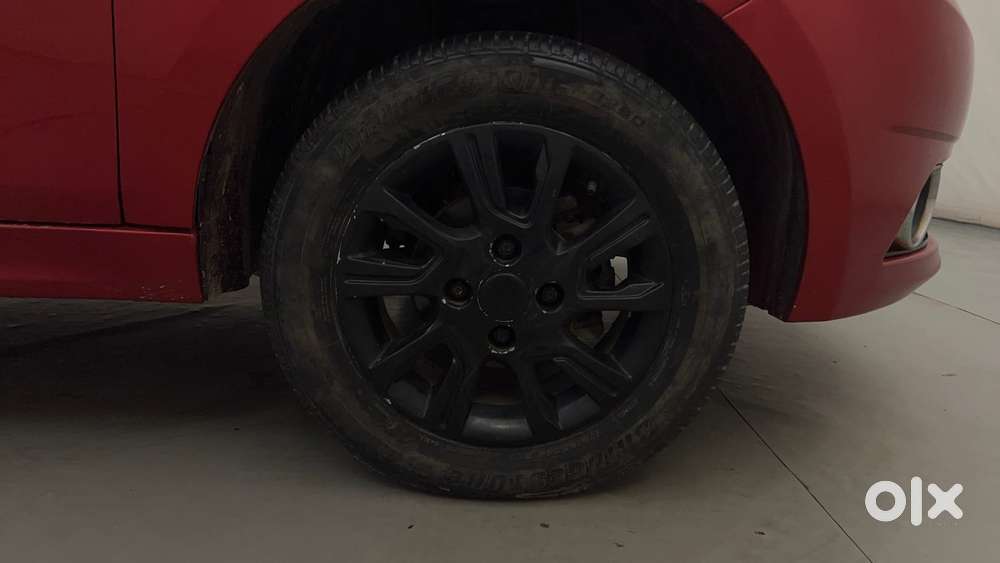 Tata Tiago Xz, 2016, Petrol
