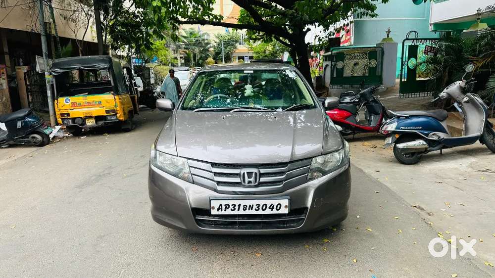 Honda City Petrol 2011 Variant