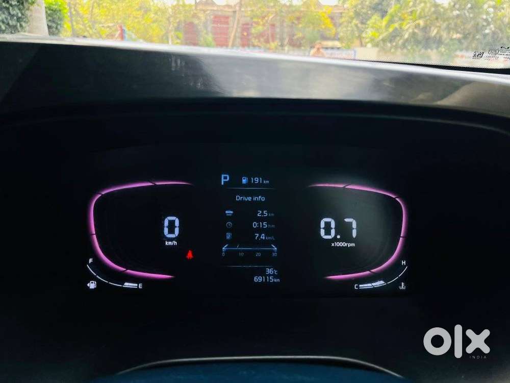 Kia Carens Luxury (o)1.5 Diesel At 7 Str, 2022, Diesel