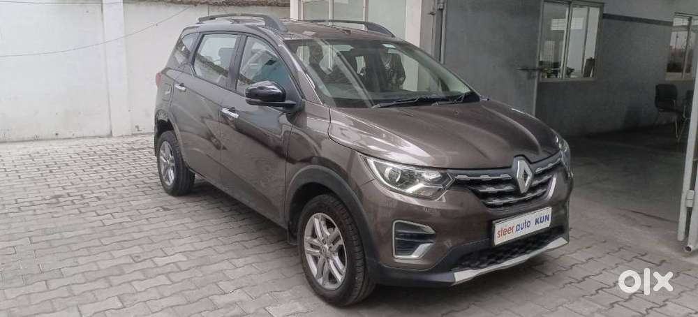 Renault Triber Rxz, 2023, Petrol