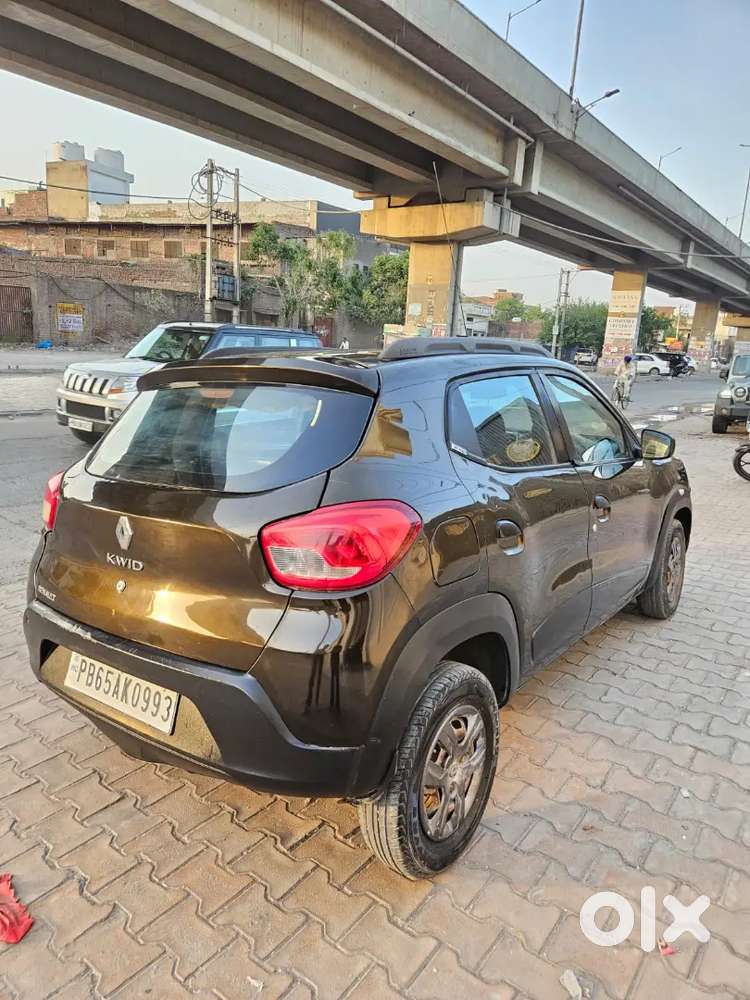 2016 Bata 17 Kwid Rxl
1 Owner Car All Original
Brand New Tyres