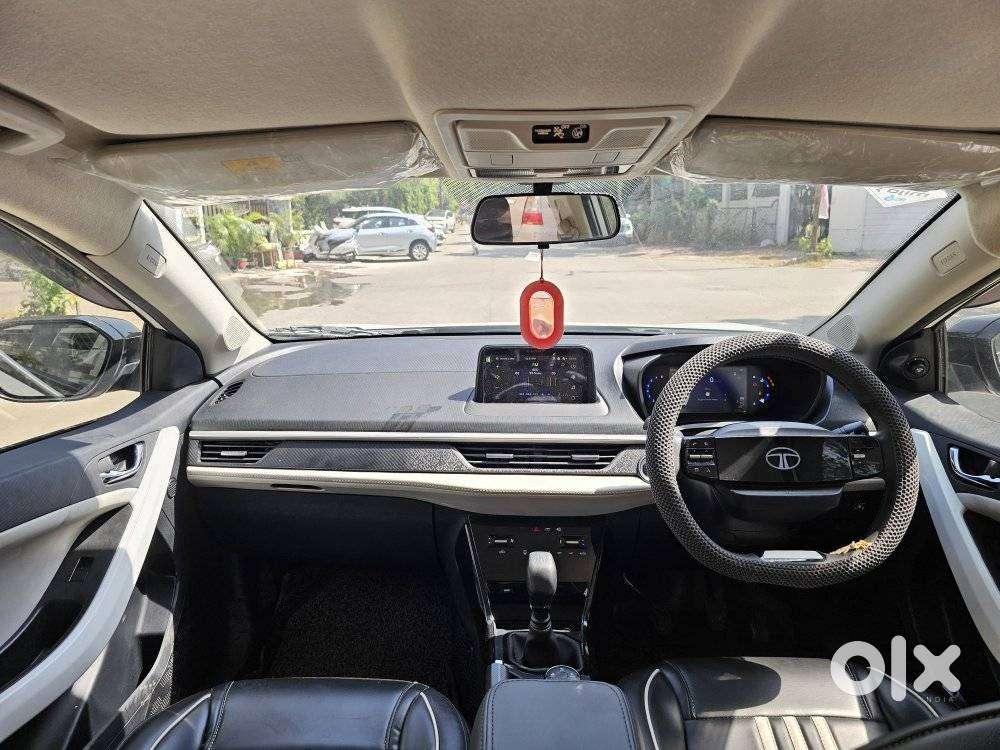 Tata Nexon Creative Plus 1.2 Revotron Petrol 6 Mt, 2023, Cng & Hybri..
