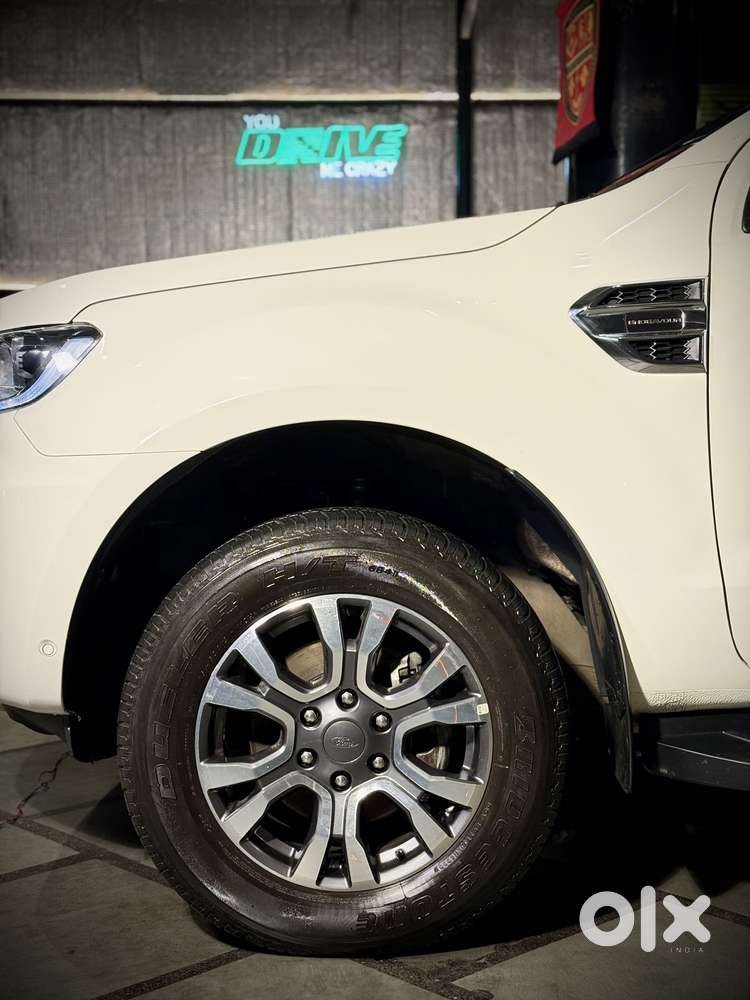 Ford Endeavour Titanium Plus 4x4, 2021, Petrol