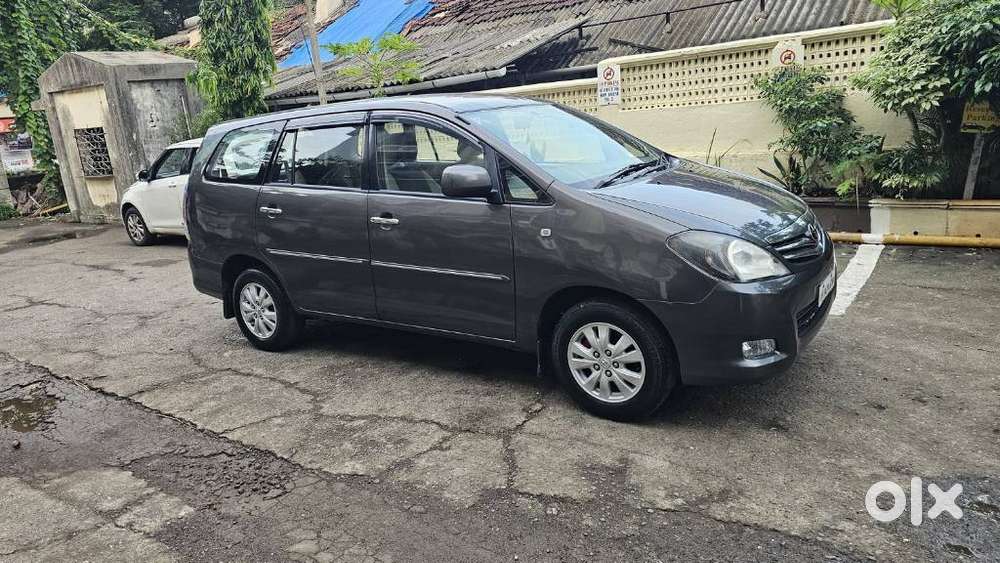 Toyota Innova 2.5 V 7 Str, 2009, Diesel