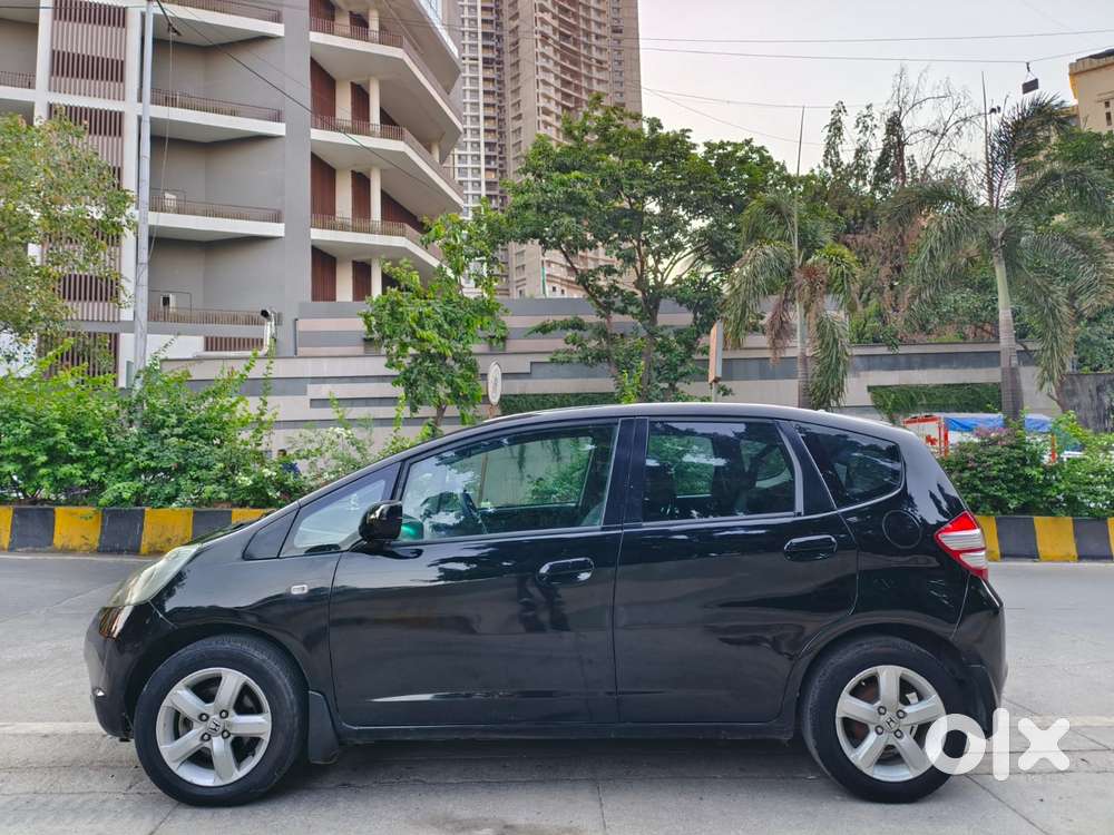 Honda Jazz V Mt Privilege, 2010, Petrol
