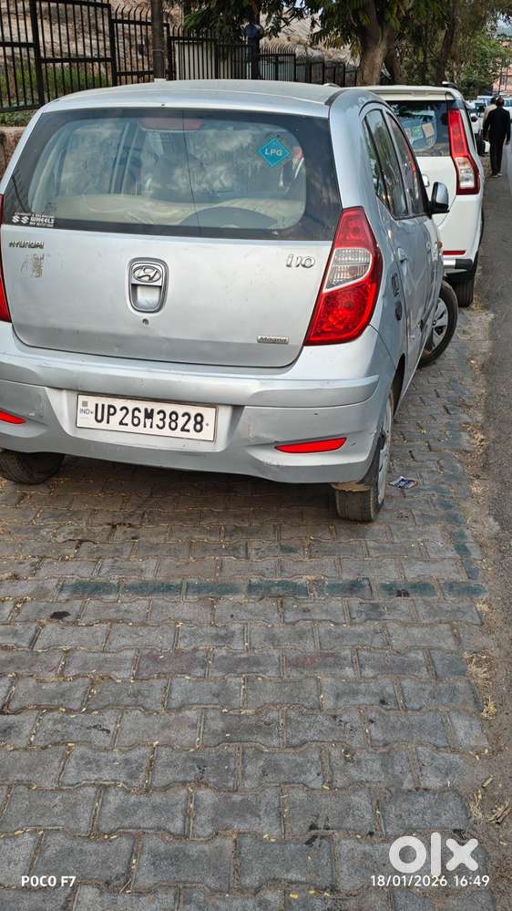 Hyundai I-10 Magna Blue Drive