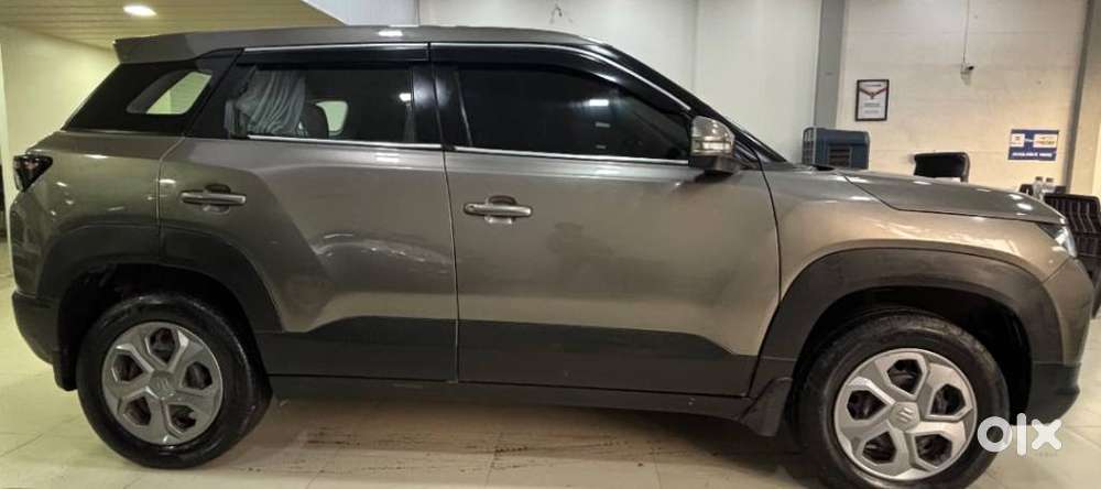Maruti Suzuki Brezza 1.5 Vxi Cng, 2023, Cng & Hybrids