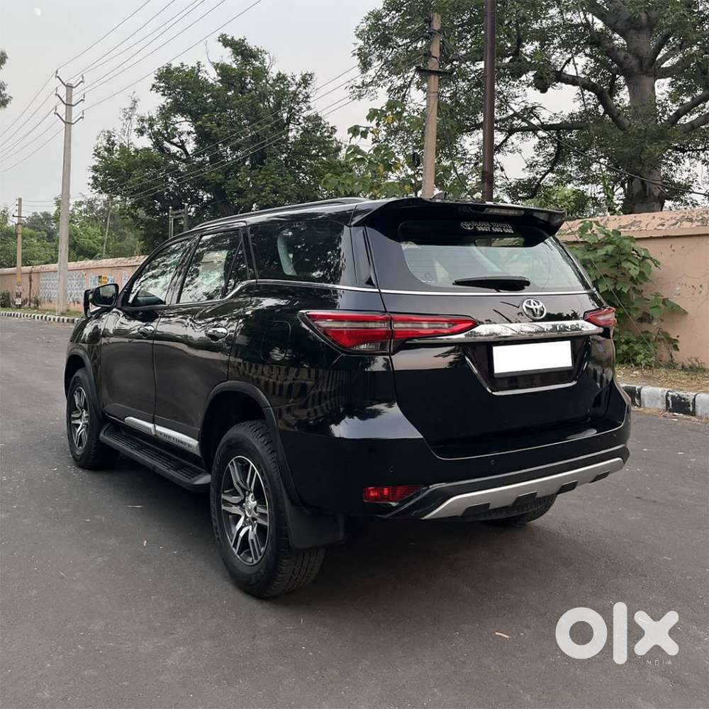 Toyota Fortuner 4x2 At 2.7 Petrol, 2022, Petrol