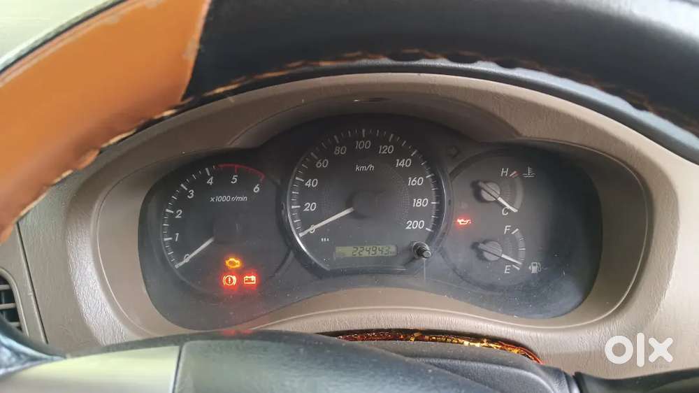 Toyota Innova 2015