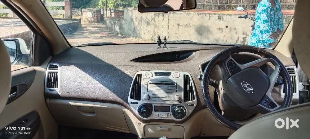 Hyundai I20 2011 With Sunroof
