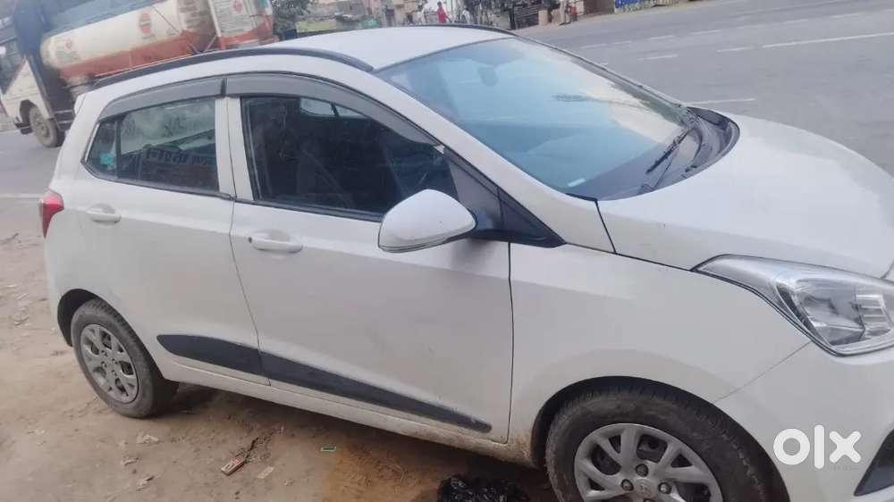 Hyundai Grand I10 Sportz 2017 Diesel Manual