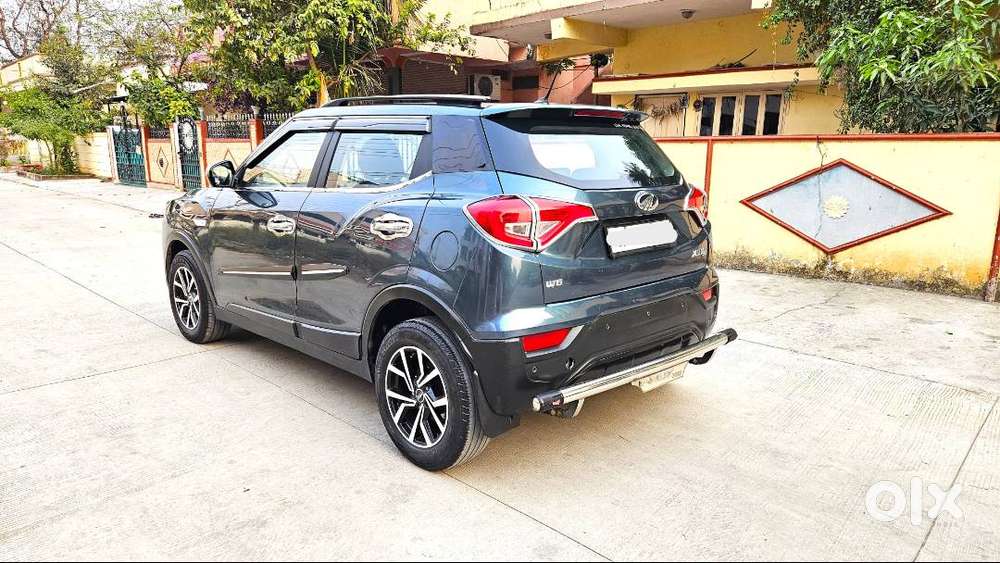 Xuv 300 W6 Diesel Manual Gear Deiven 77500kms Excellent Condition