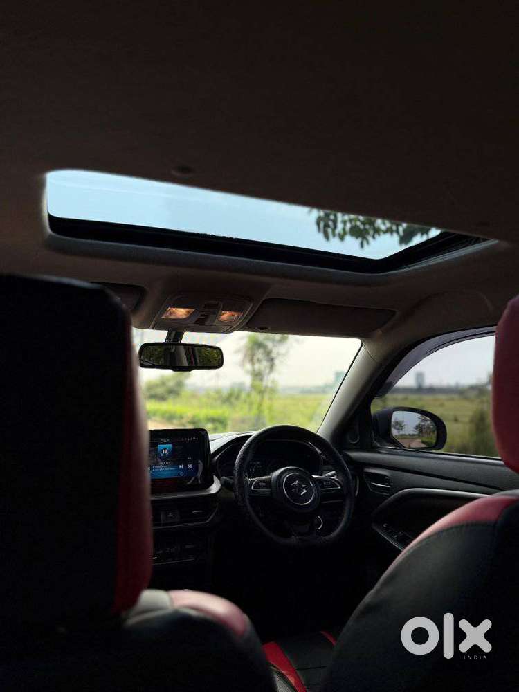 Maruti Suzuki Brezza 1.5 Zxi Smart Hybrid Dual Tone, 2023, Petrol