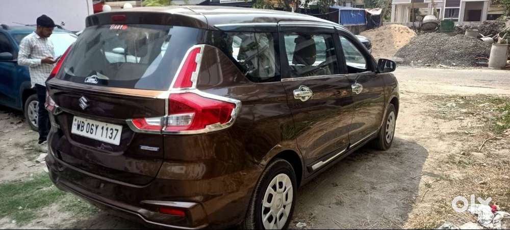 Maruti Suzuki Ertiga Smart Hybrid Vxi (o)