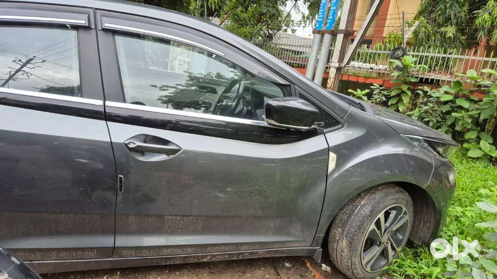 Tata Altroz Xz Plus S Sunroof Cng 2024